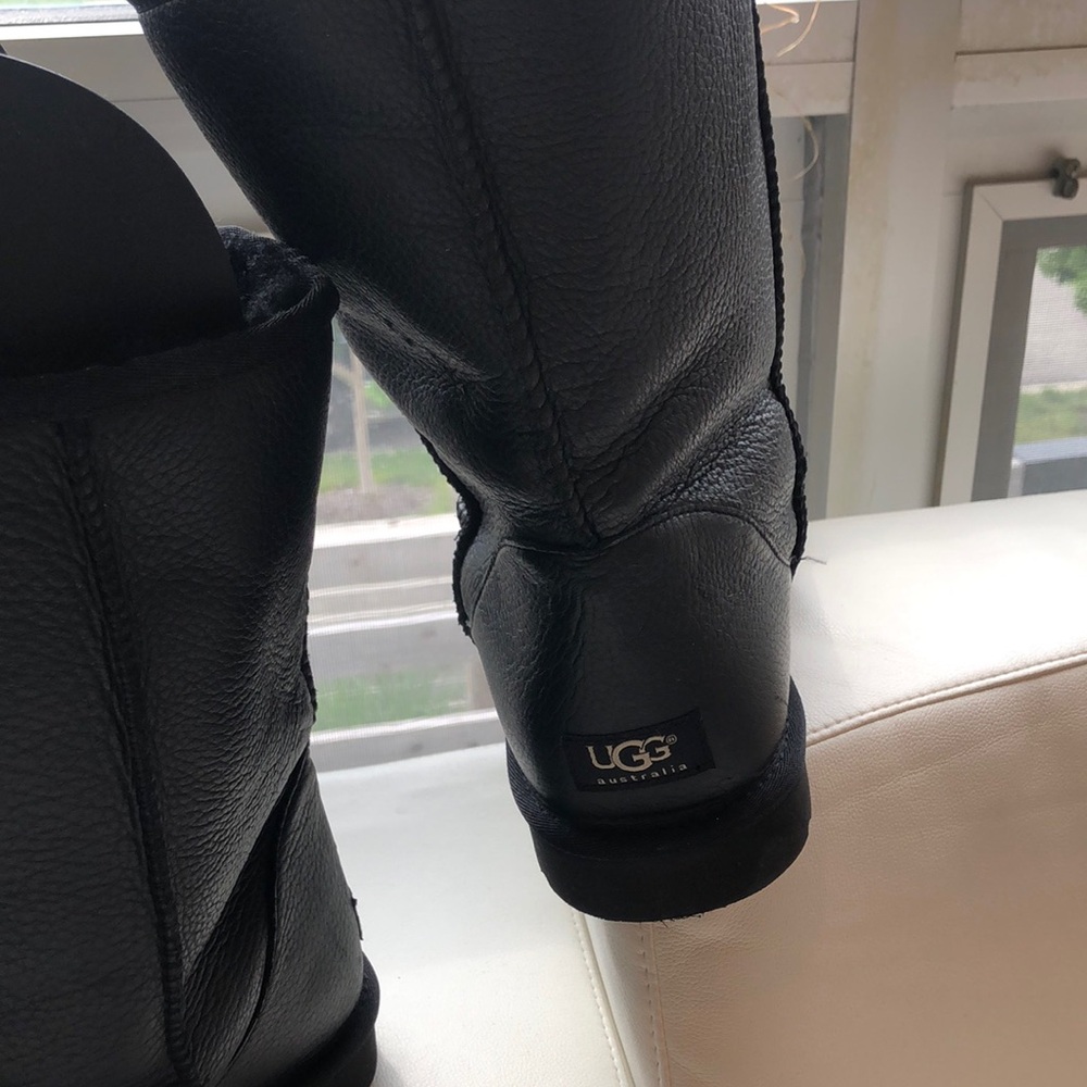 UGG Men Classic Black Leather Boots